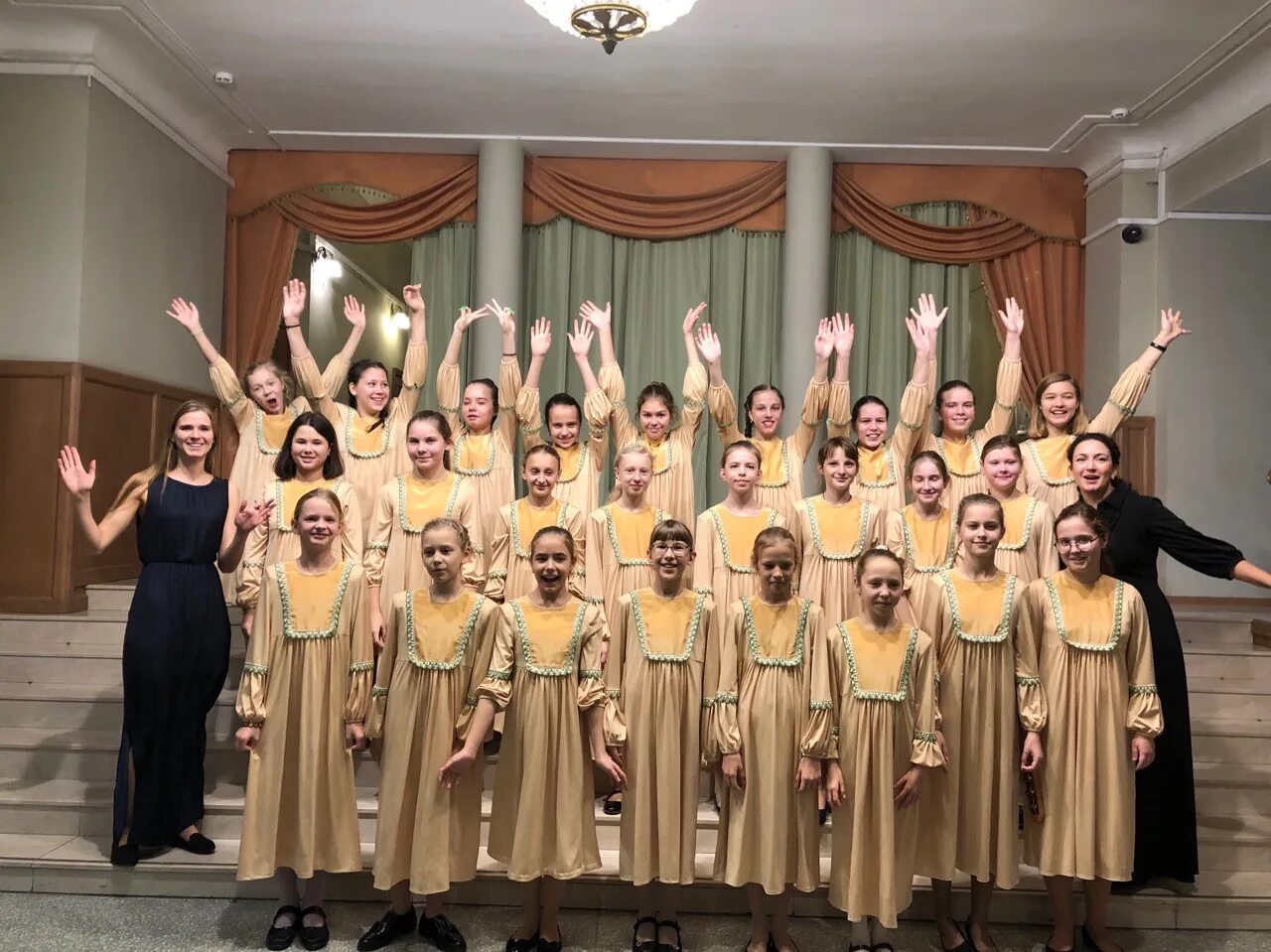 средний хор спб рондо. средний хор a capella. хор ронде камерный екатеринбург. андрей давидяк хор рондо. камерный хор рондо екатеринбург.