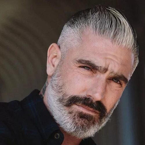 11 George Clooney Frisuren - Inspiration Graue Kurzhaarfrisur Männerhaare, Männe