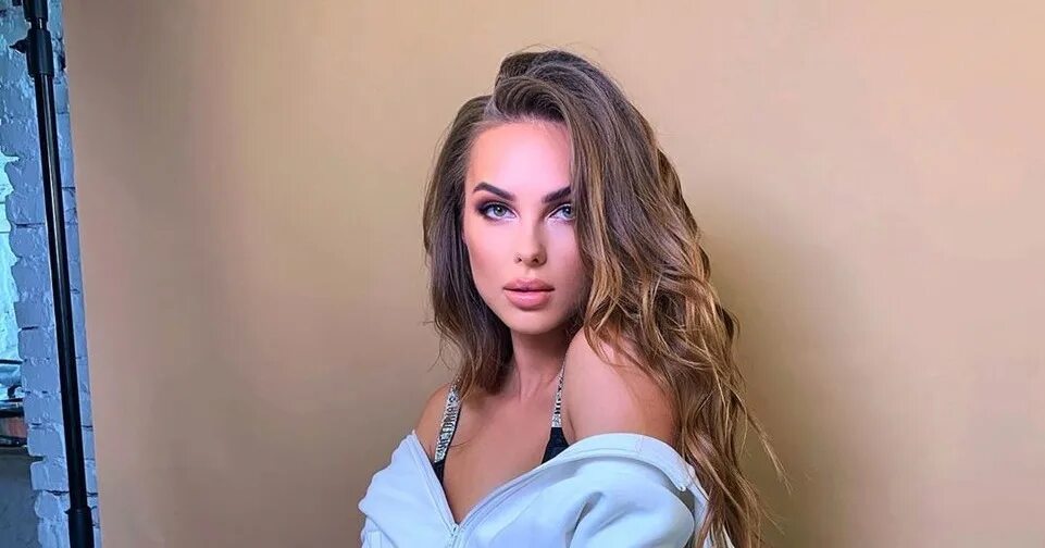 Ханна певица 2022. Ханна певица 2022. Ханна селфи. Ханна 2022. Ханна 2021.