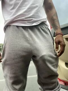 Slideshow freeballing sweats.