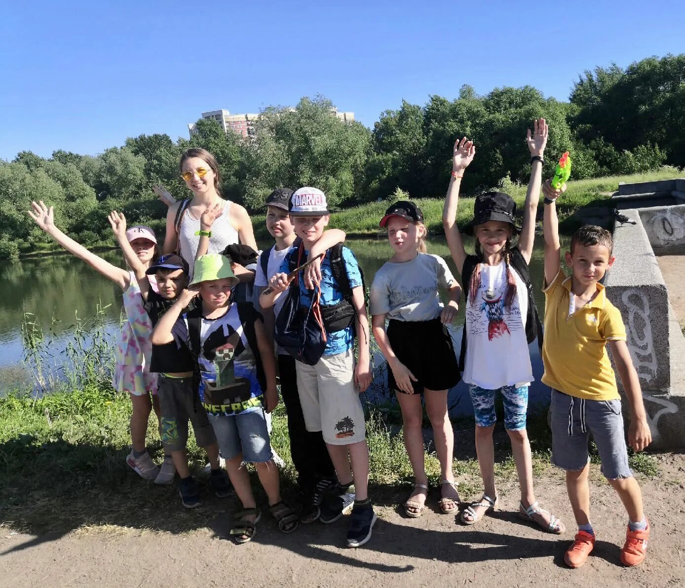 Дневной городской лагерь спб. Дети в лагере. Детский летний лагерь. Лето лагерь. Дневной лагерь.