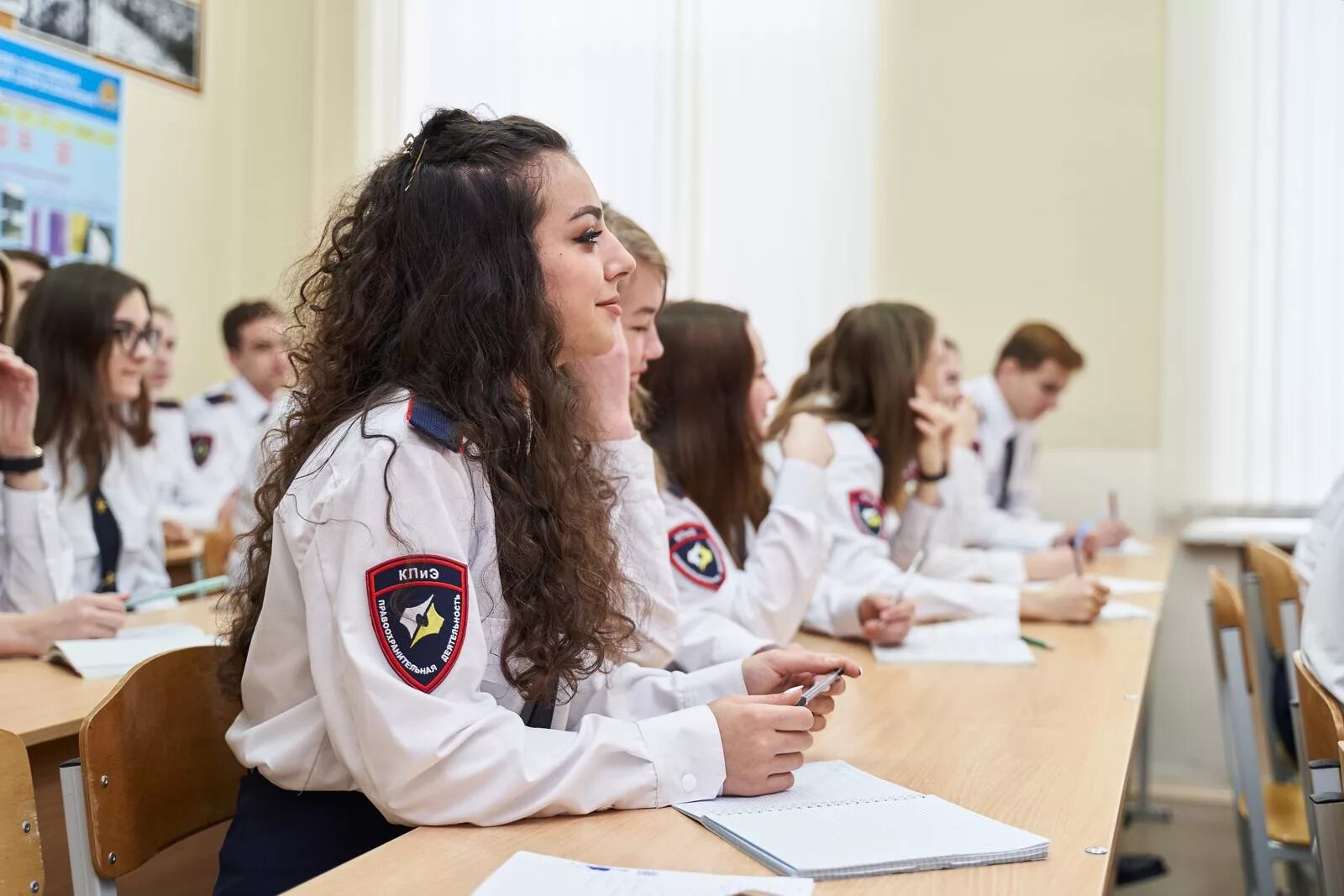 Правоохранительная дея. Правоохранительная деятельность профессии после 9 класса. Правоохранительная деятельность профессии после 9 класса. Правоохранительная деятельностт. Правоохранительная деятельность профессии.