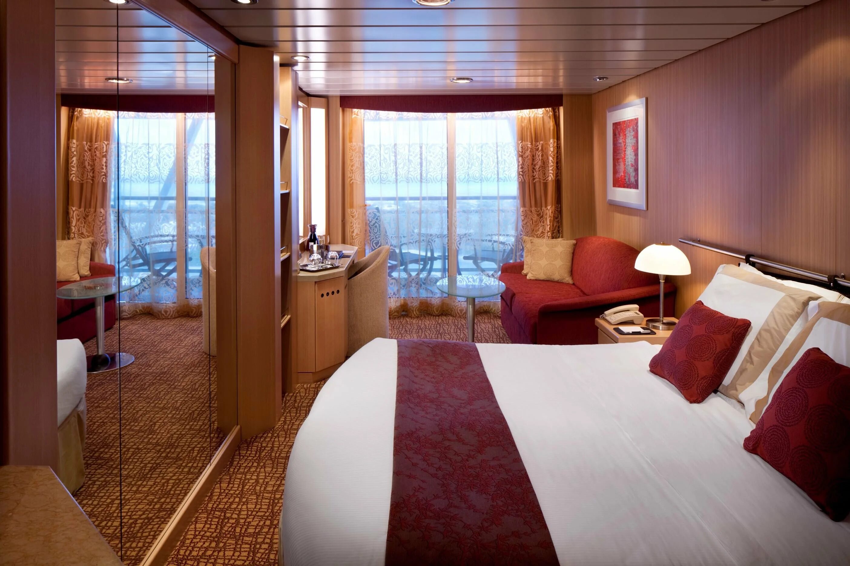 Как выглядит каюта. Сьют каюта на круизном лайнере. msc splendida круизный лайнер каюты. msc круизы каюты. астория гранде каюты.