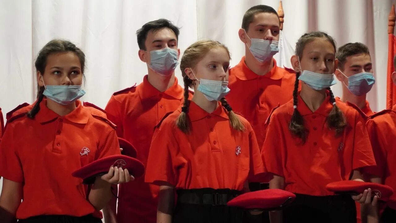 Посвящение в рдш. Поклонная гора присяга юнармейцев. Юнармия поклонная гора присяга. Обряд посвящение в лицеисты. Посвящение в ряды первых движение первых.