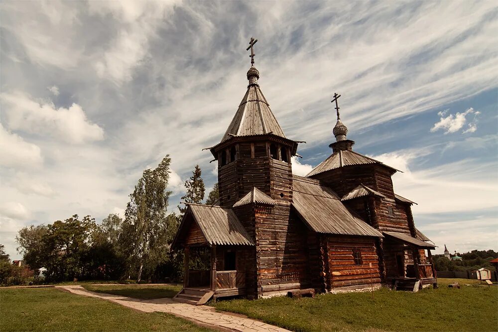 В каком городе музей зодчества. Суздаль музей зодчества деревянного зодчества. Город Суздаль музей деревянного зодчества. Суздаль достопримечательности музей деревянного зодчества. Храм деревянного зодчества Суздаль.