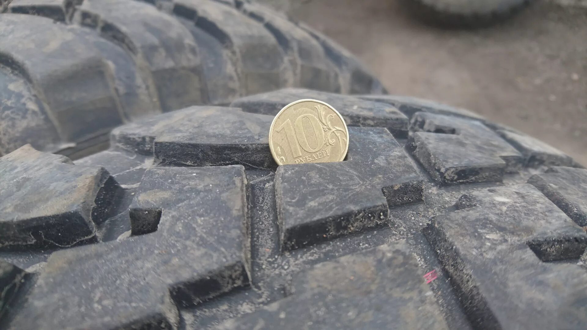 235 75 16 лето. Maxxis 235/75 r15. Trepador 235/75 r15. Максис трепадор 235/75/r15. Шины медведь 235/75 r15 высота протектора.