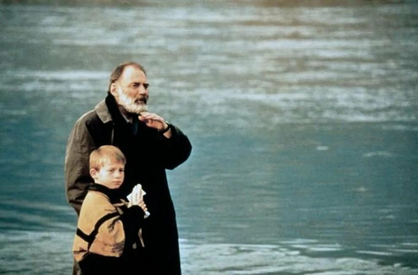 Вечность и один день 1998 реж тео ангелопулос. Вечность и один день фильм кадры. Theo angelopoulos. Вечность и один день фильм. Eternity and a day (1998).