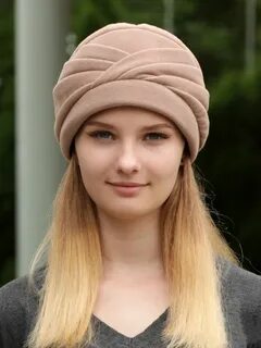 Сам круглый бока золотистые сверху светлая шапочка