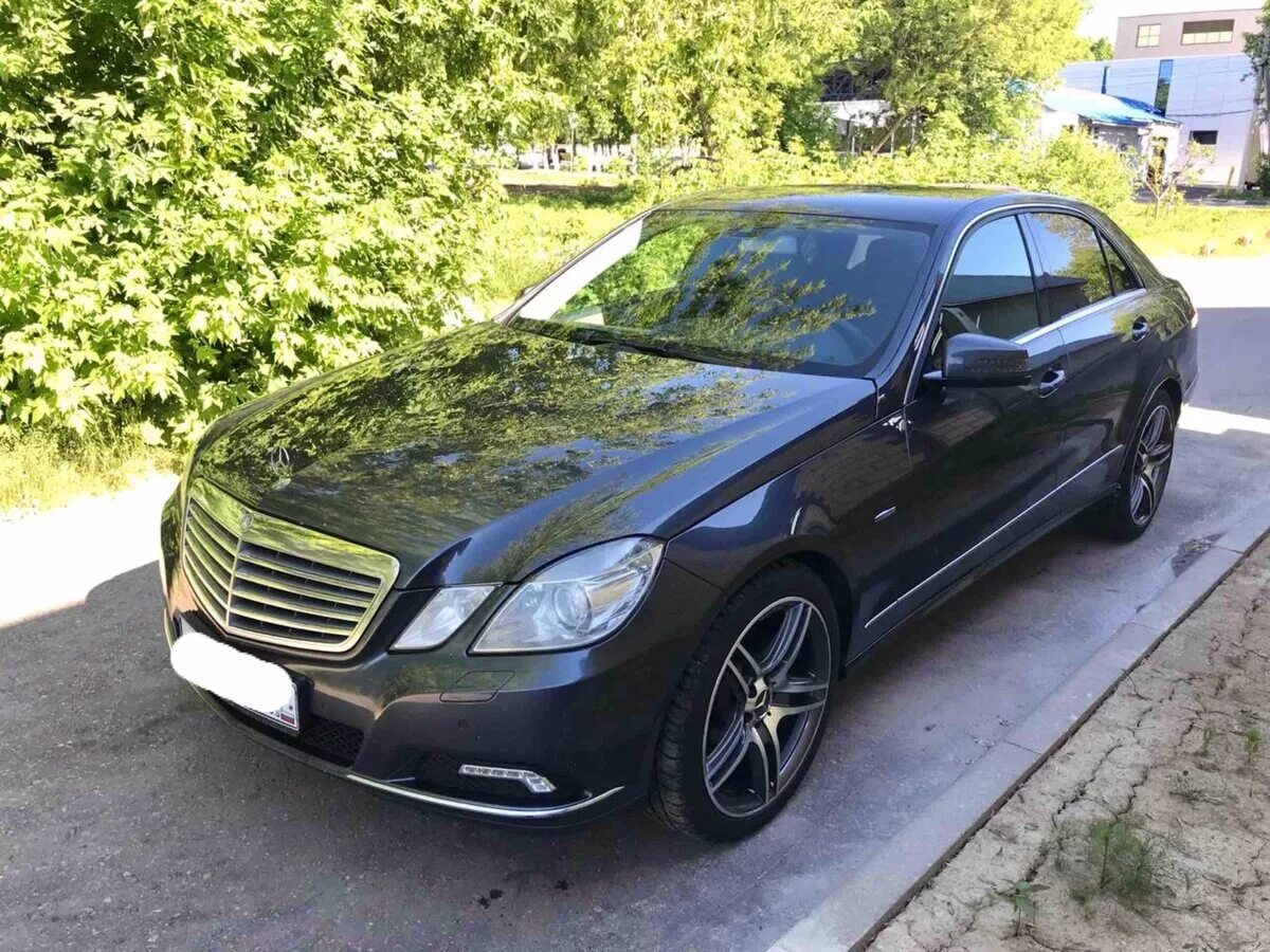 Купить мерседес 2010. Мерседес Бенц е200 2010. Mercedes Benz e200 2010. Мерседес е200 w212 2010. Мерседес с200 2010.