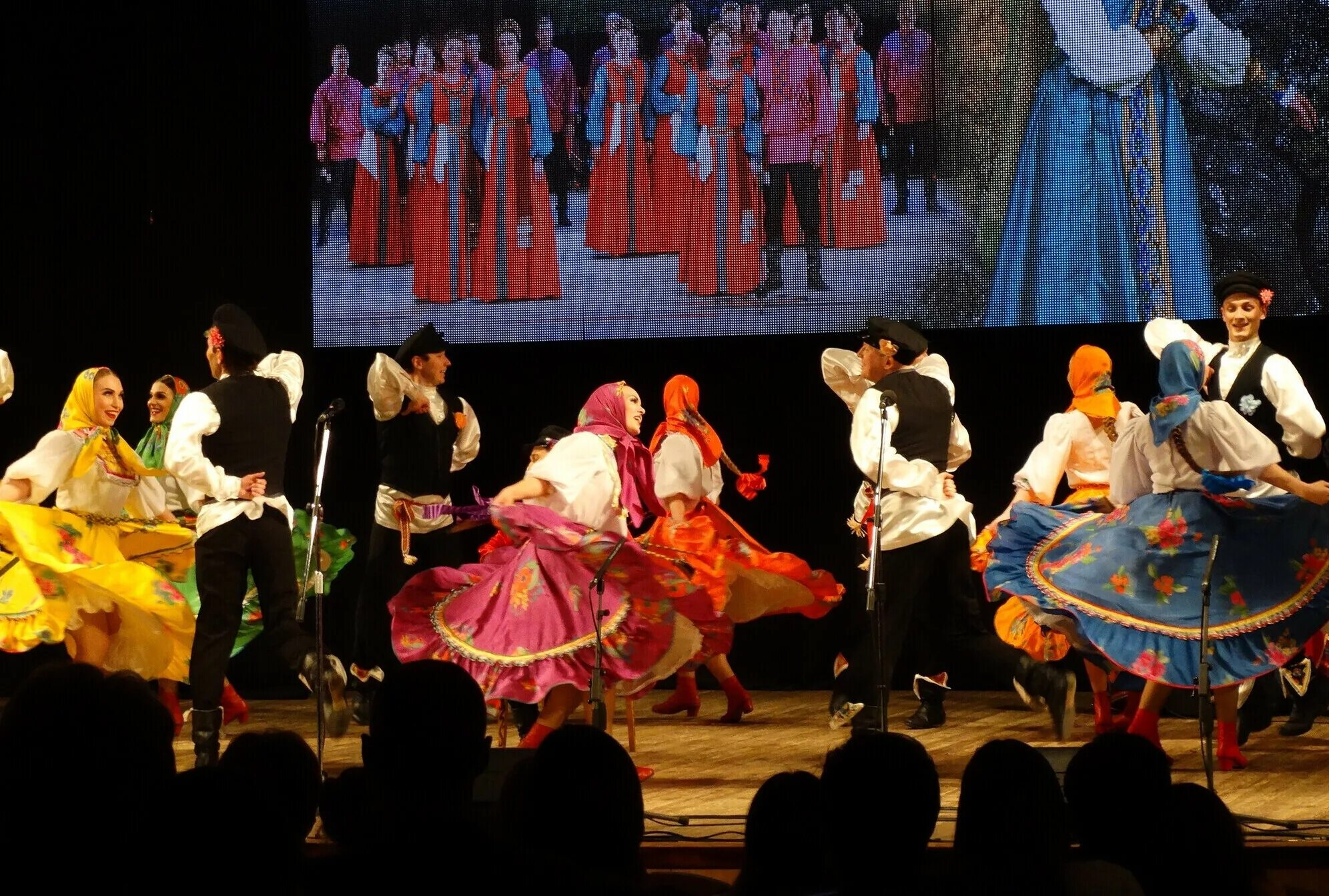 оренбургская филармония афиша. филармония оренбург афиша 2024. оренбургская филармония афиша. анастасия меденюк солистка филармонии. филармония оренбург афиша 2024.