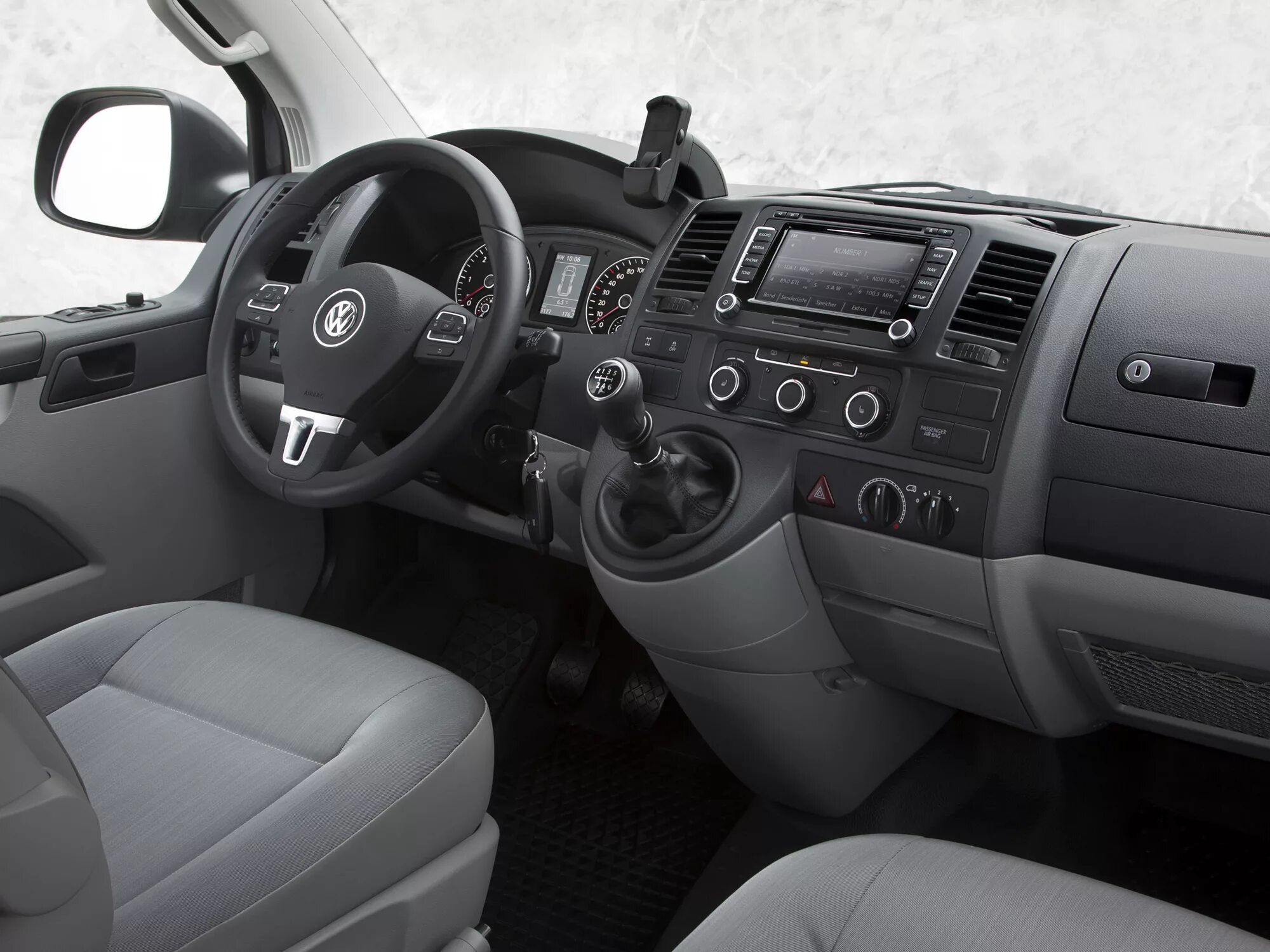 фольксваген транспортёр т5 синий. фольксваген транспортер т5. Volkswagen transporter t5 салон 2004. Vw transporter t5 5 мест отзывы. Volkswagen транспортер т6.