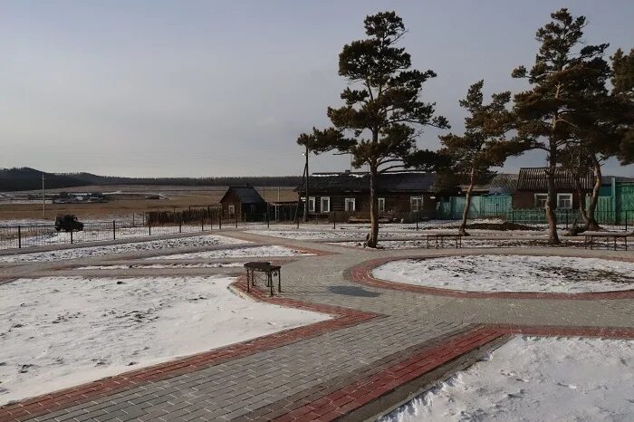 Сооружения в деревне. Село никольск. Село никольск иркутская область. Погода вологодская область г никольск. Погода никольск иркутский.