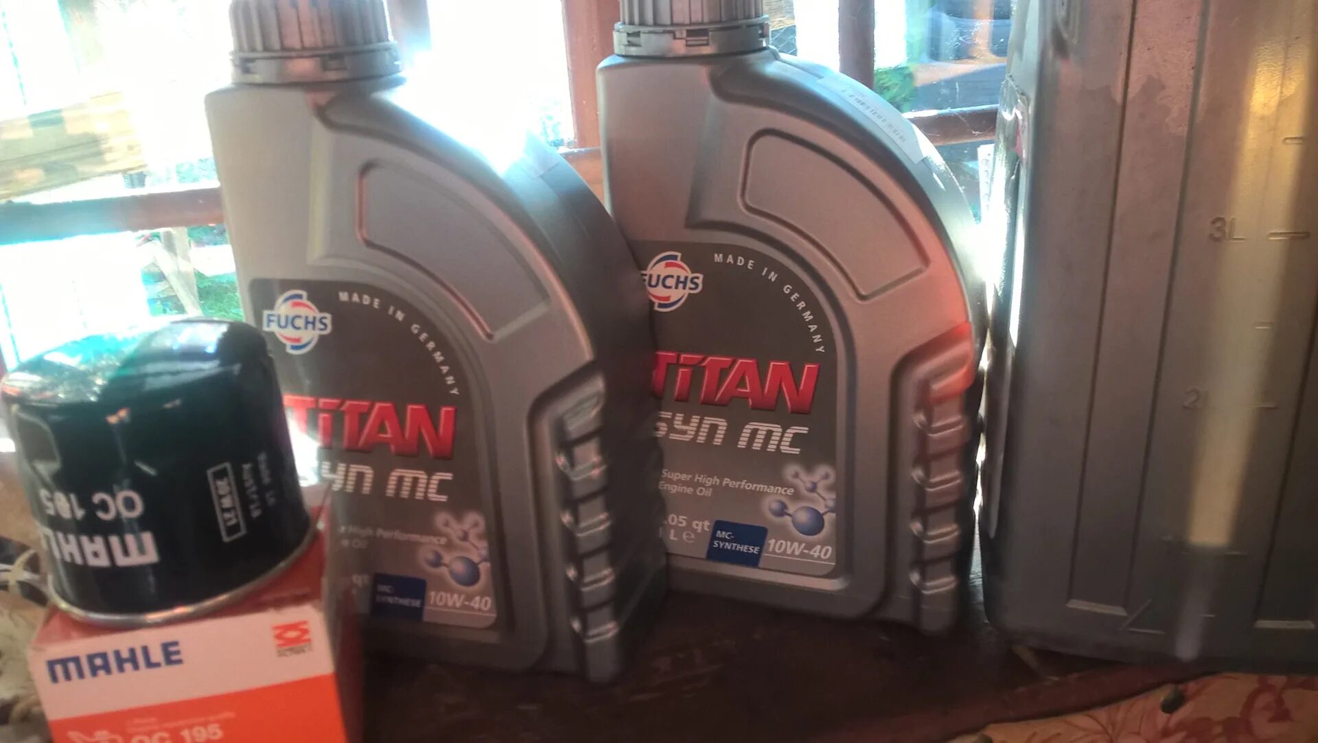 Масло титан 10w 40. Fuchs Titan Race Pro s 10w-60. Fuchs Titan mc10w 40 1l. Titan 10w-40 CFE. Uchs 0016401005 Fuchs Titan Formula.