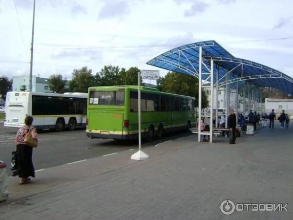 Автобусы 57 коломна бронницы. Автобус зарайск коломна. общественный транспорт в зарайске. остановки на октябрьской улице зарайск фото.