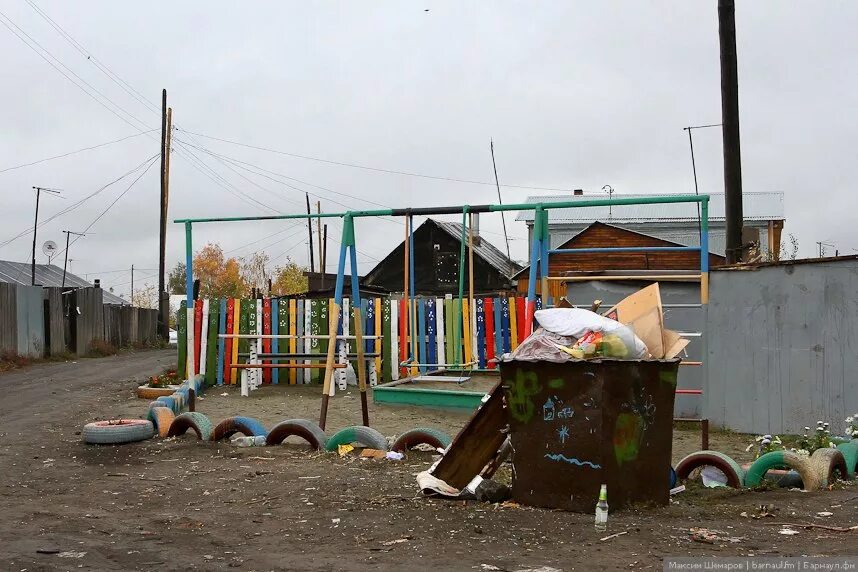 Нахаловка Барнаул. Нахаловка поселок. Барнаульское трущобы. Нахаловка Новосибирск. Район нахаловка