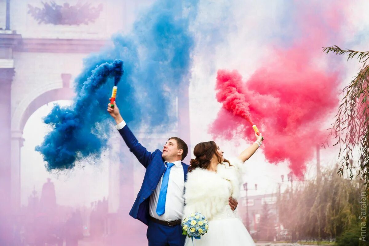 Дымовые шашки цветной дым. Smoke bomb цветной дым. Свадьба фаеры. Свадьба фаеры. Искусственный дым.