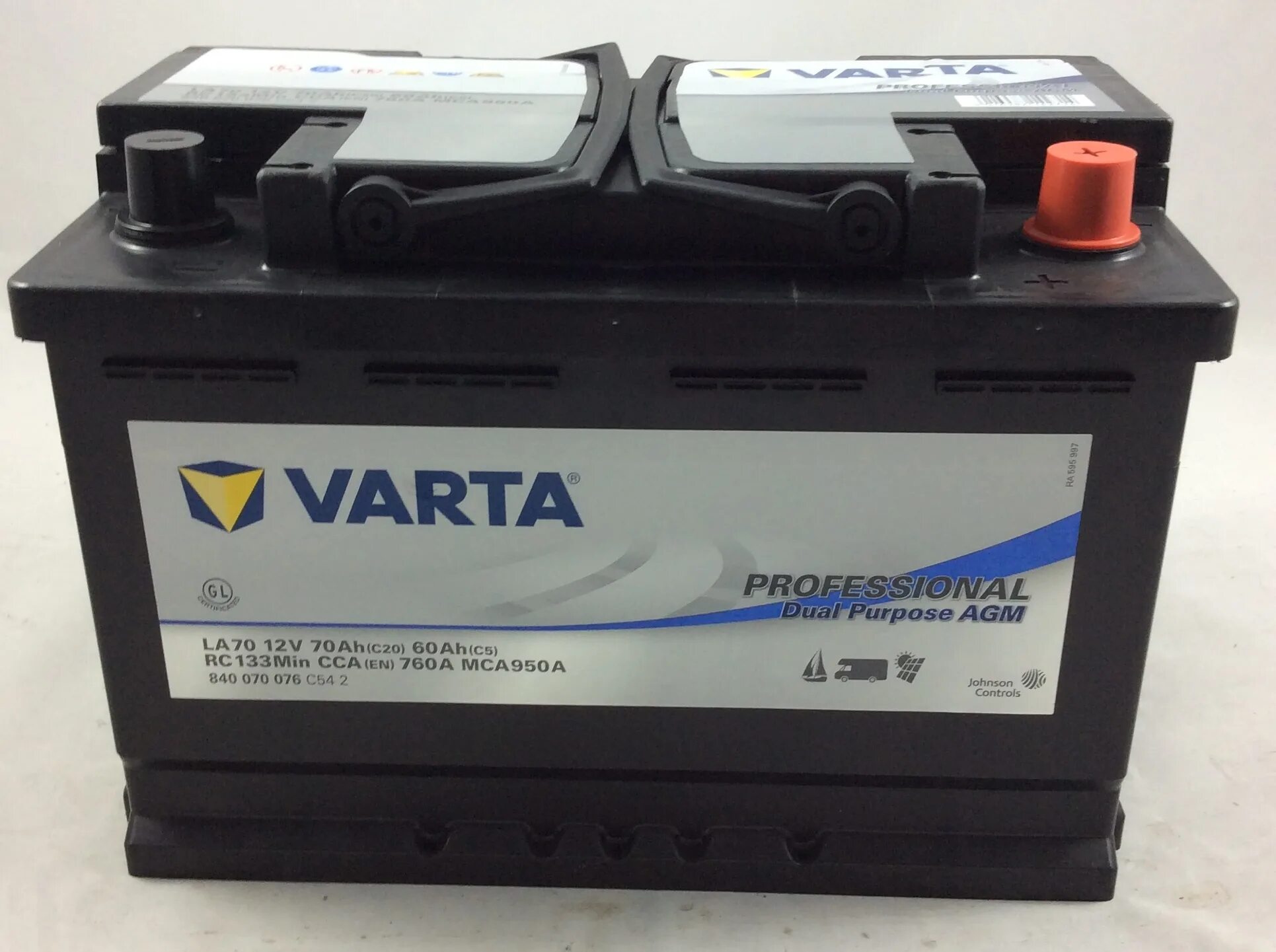 Автомобильный аккумулятор 70 ач. Аккумулятор Varta AGM 70ah. Varta GM 70ah110. 12v Battery Varta. Varta AGM 70.