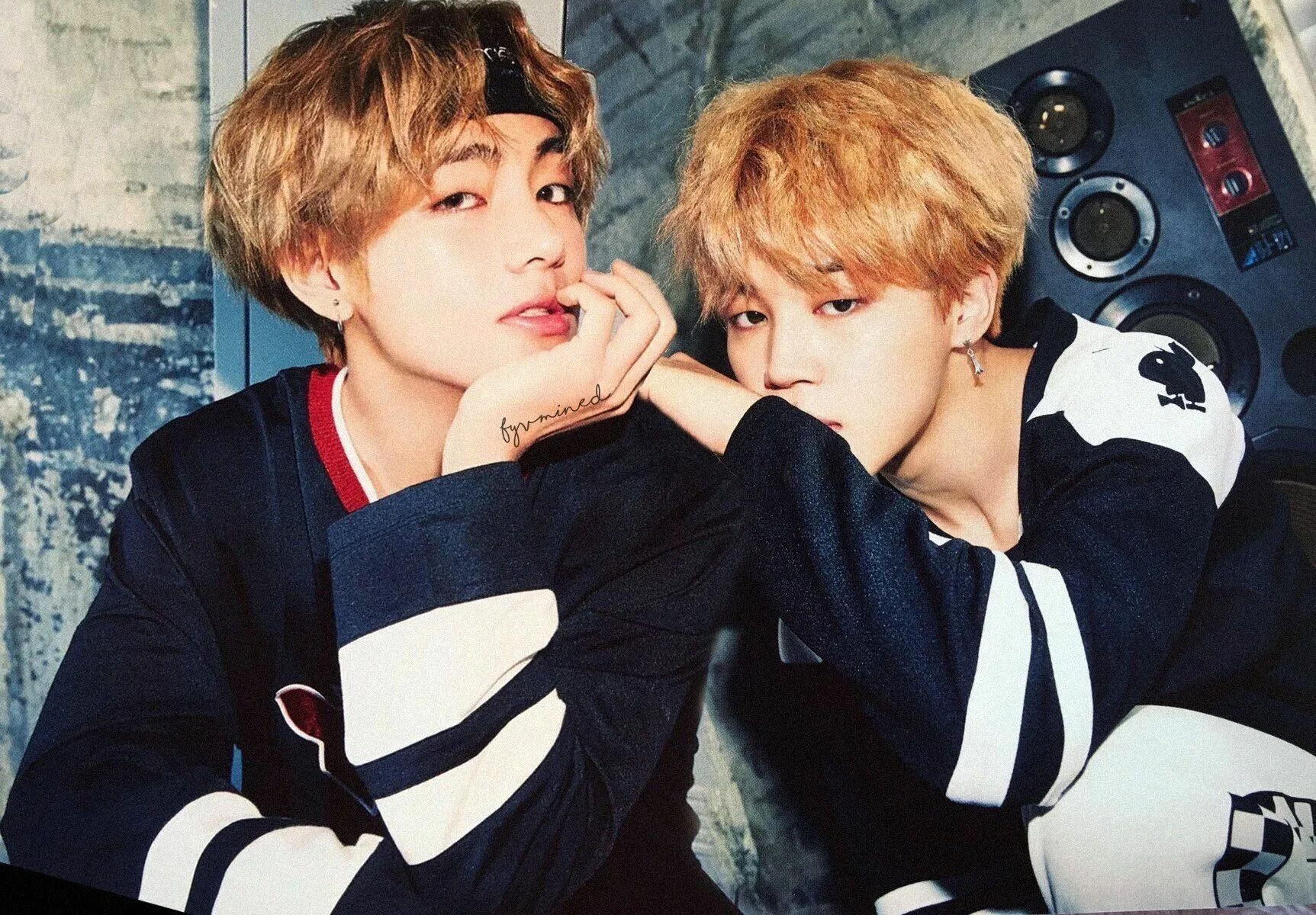 Бтс friends. Вимины БТС. БТС Тэхен Чимин Чонгук 2023. Чимин и Тэхен. BTS vmin Чимин Тэхен.