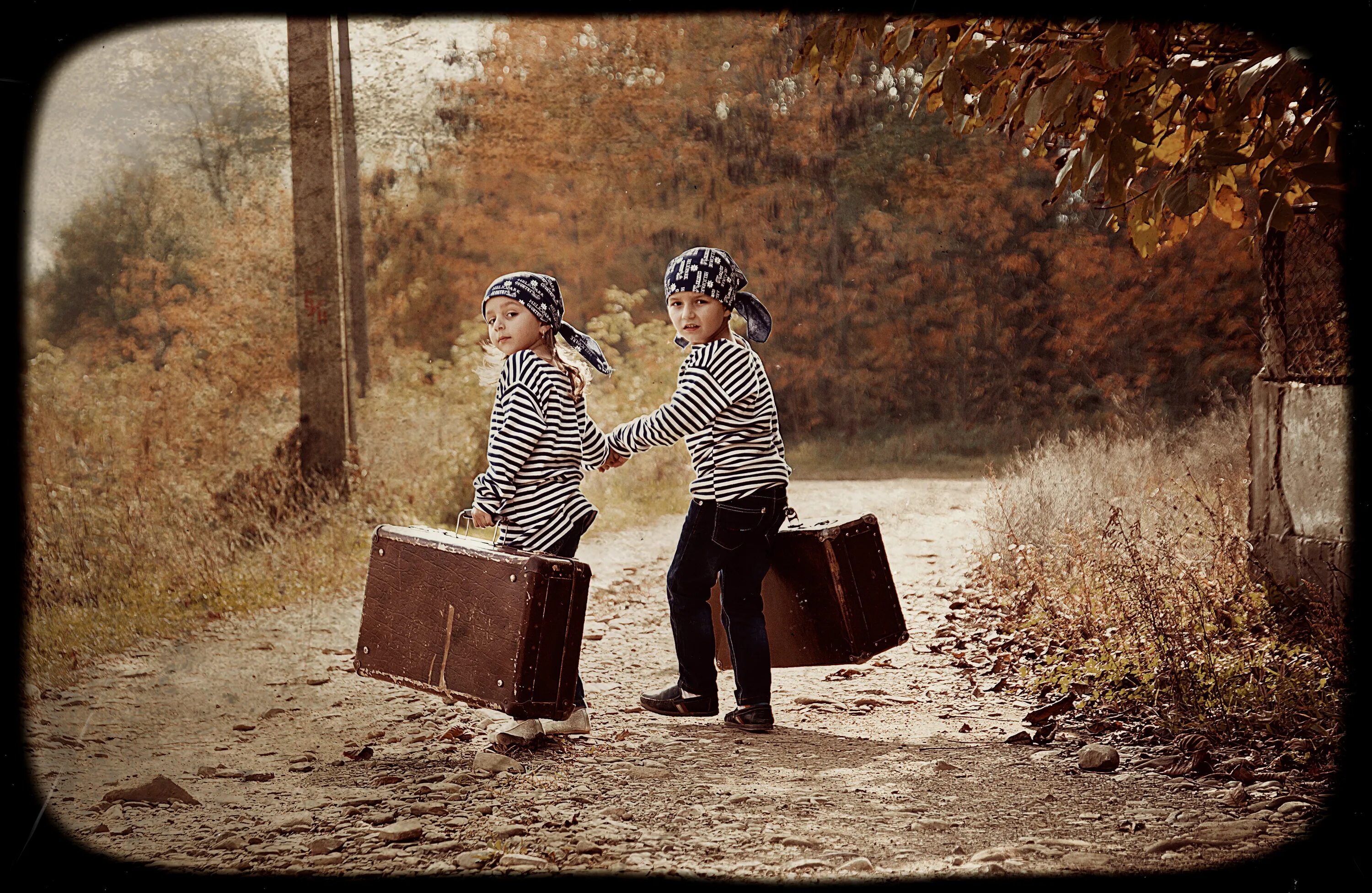 фотосессия детство ушло. беззаботное детство в деревне. детство картинки. виа детство уходит. виа сливки куда уходит.