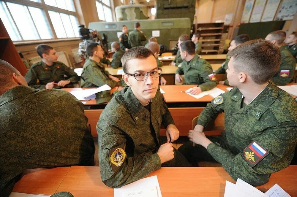 Идти ли военную кафедру