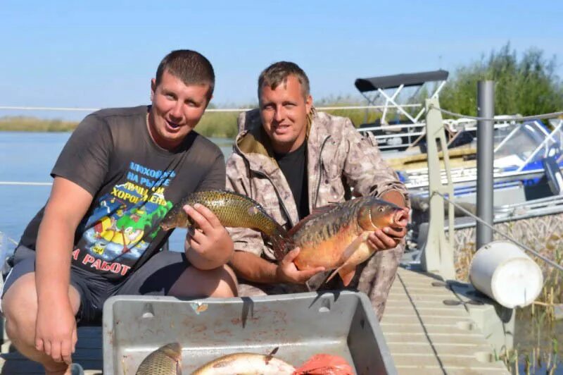 Астраханский клев. На рыбалку в Астрахань из Иваново. Какой сейчас клев в Астрахани на Волге. Что нужно в Астрахани на рыбалке летом. Клев в архангельской области