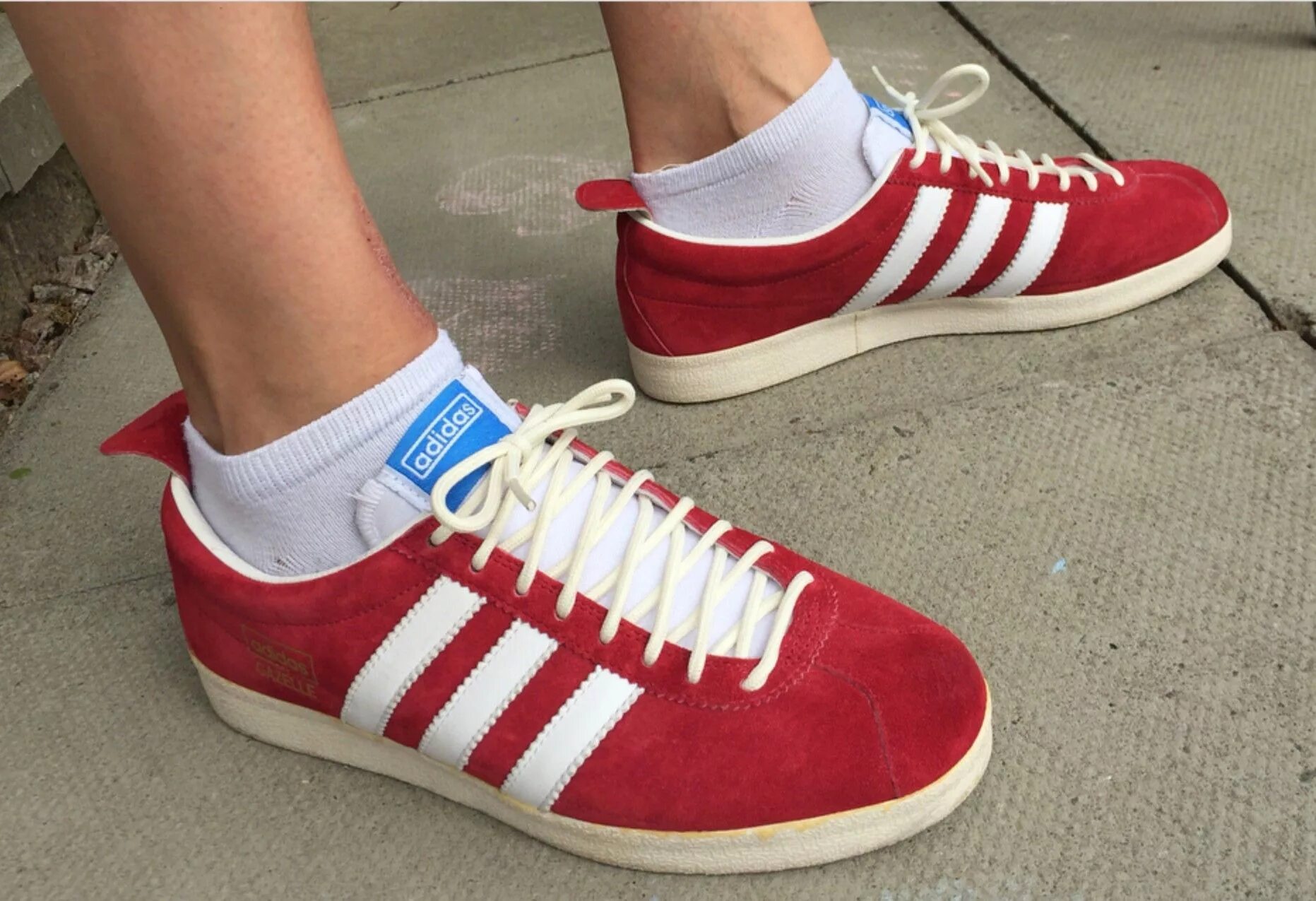 Адидас газели красные. Adidas Gazelle Vintage. Adidas Gazelle Vintage Red. Adidas Originals Gazelle Vintage. Adidas Gazelle Red.