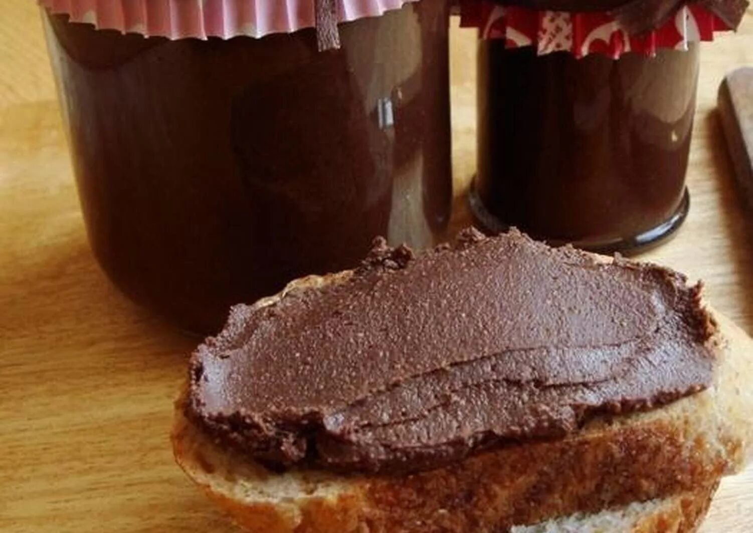 домашнее шоколадное масло. домашнее шоколадное масло. домашние шоколадные конфеты. шоколадное масло в домашних. молочный фадж.