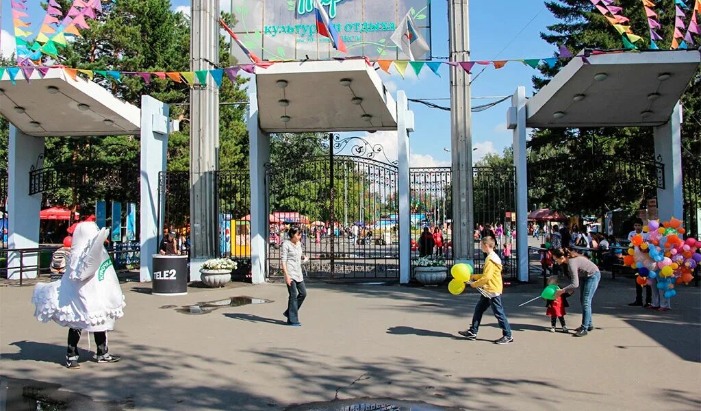 парк культуры 30 лет влксм. пару 30 лет влксм омск. парк влксм омск. какие парки есть в омске. советский парк омск.