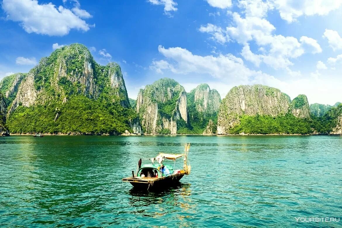 Best vietnam. Залив Халонг Вьетнам. Красивый Вьетнам. Вьетнам красивые виды. Туризм в Азии.