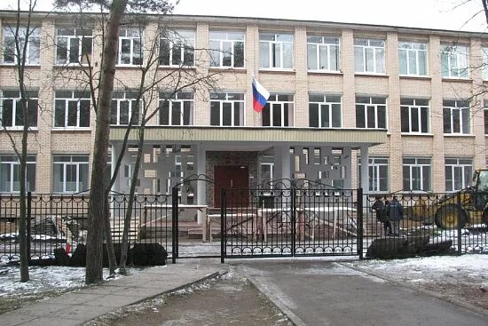 Первая школа город бор. 1 школа сосновый бор. Школа 4 бор. Школа 8 сосновый бор ленинградская область. Школа 3 город бор нижегородская область.