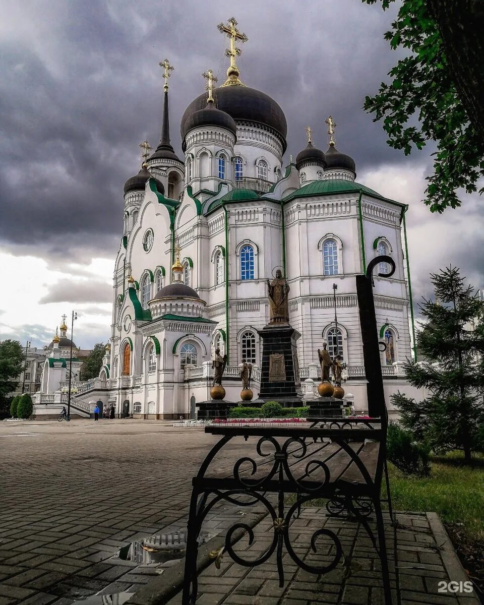 Телефон храма воронежа. Храм Благовещенский в Воронеже. Кафедральный храм Воронеж.