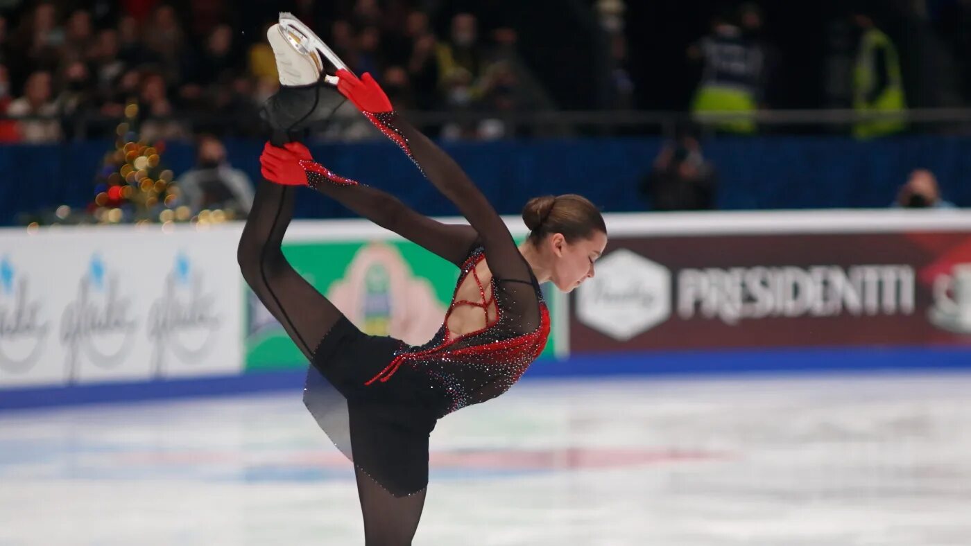 Камила валиева чемпионат европы 2022. Валиева европа 2022. Валиева европа 2022. Валиева европа 2022. Камила валиева фигурное катание 2022.