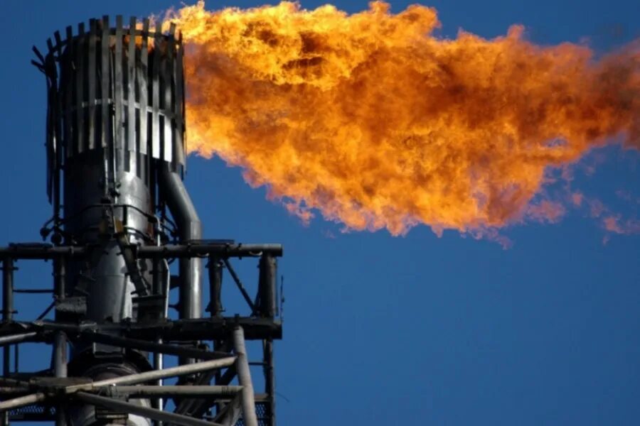 Газовый огонь. Продукция нефтяной промышленности. Информация о газе. Природный газы реальном времени. Характеристика природного газа.