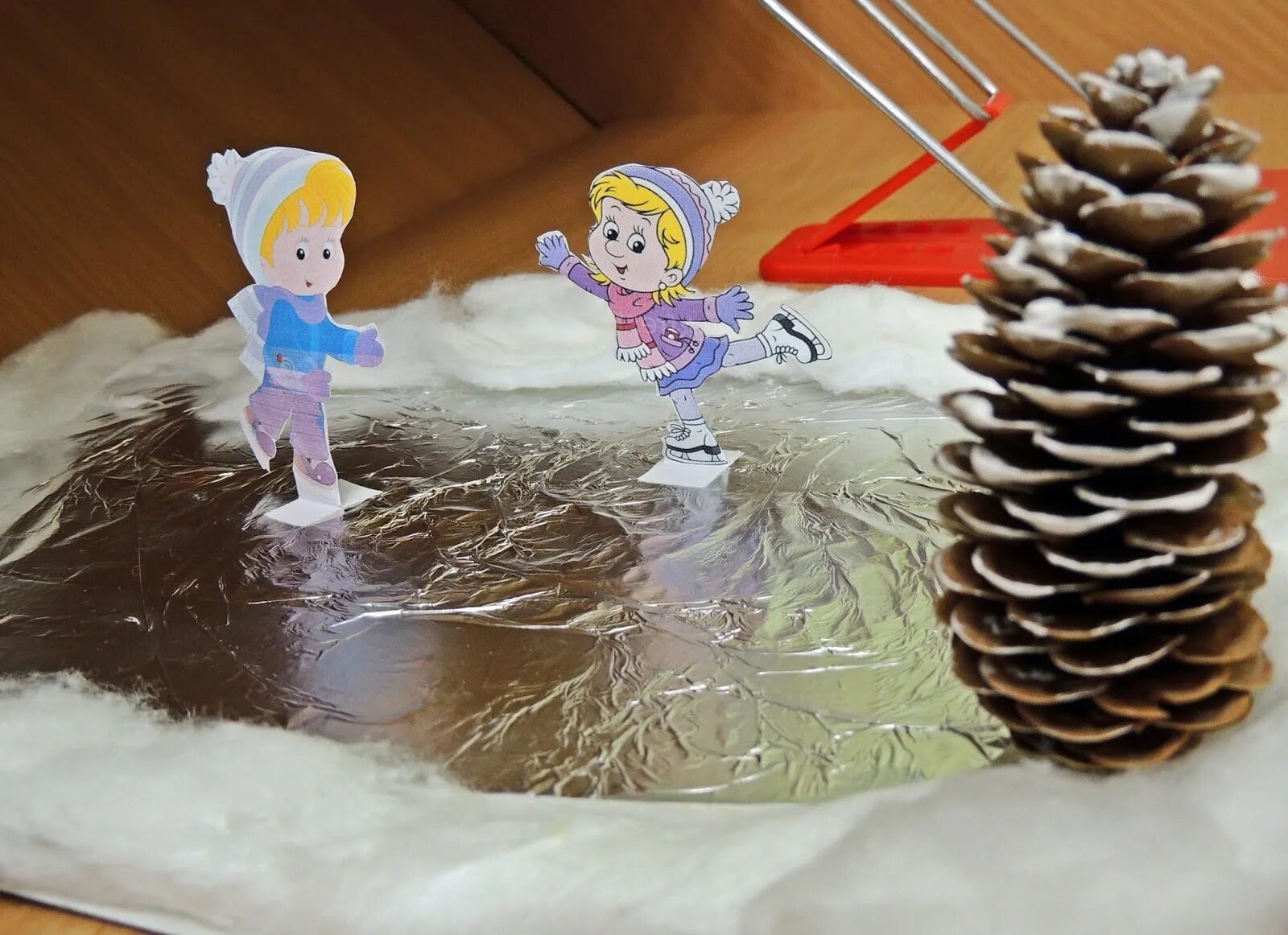 поделки на спортивную тему своими руками. поделка зимние забавы. коллективная работа зимние забавы. поделки зимний спорт. поделки по зимним видам спорта.