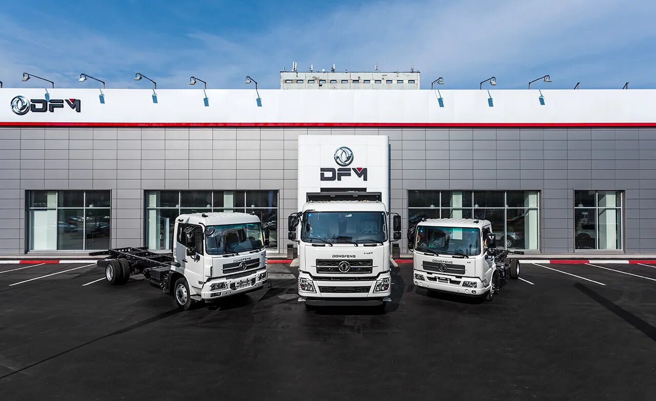 Dongfeng автомобилестроительные компании китая. Донг фенг моторс. грузовик донгфенг dongfeng. завод донг фенг в китае. dongfeng 2025 грузовик.