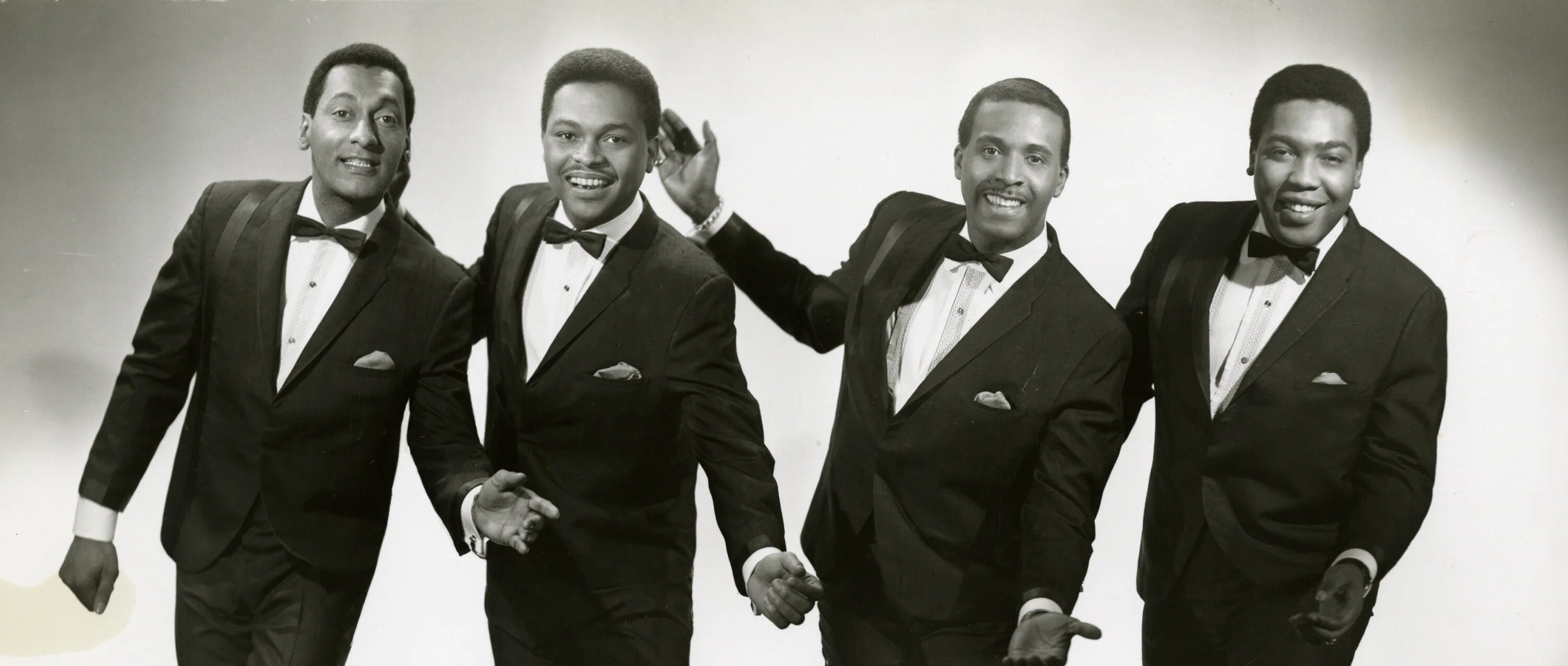 One of the four 1. Four Tops 1965. Four Tops Gold 2005. The four Tops 2007. The four Tops i can't help myself.