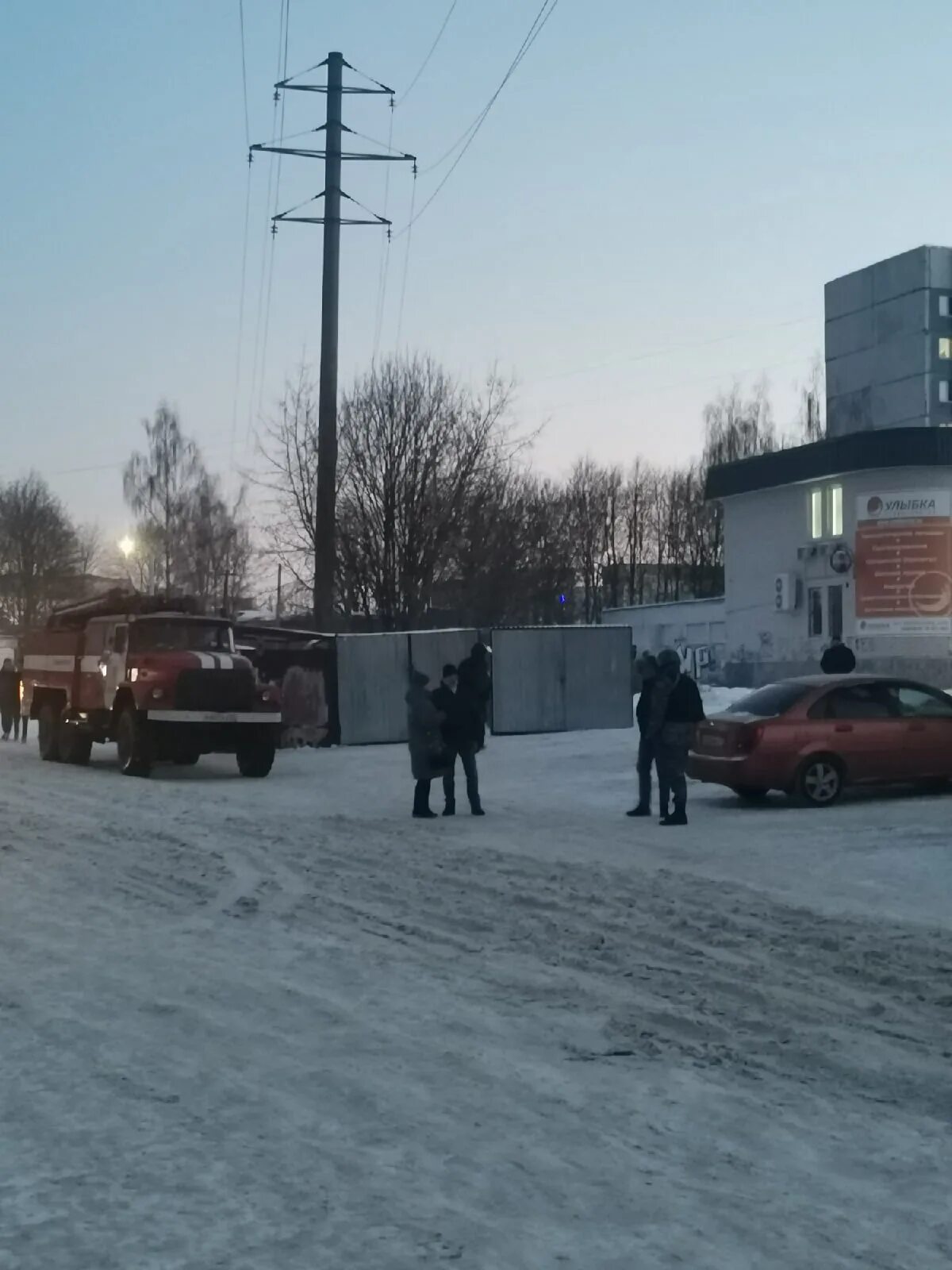 Ярцево подслушано в контакте. Ярцево торговый центр. ТЦ куб Ярцево. Подслушано в Ярцево. Подслушано в Ярцево лайф.