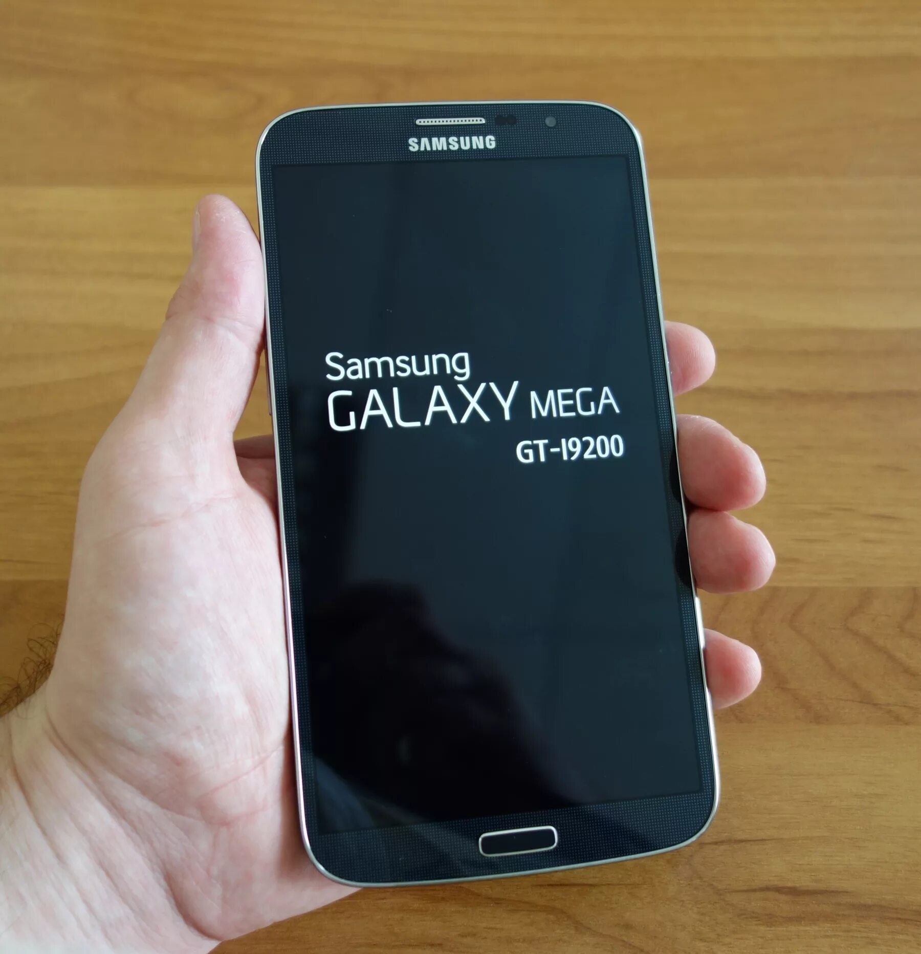 Купить галакси с пробегом. Samsung Galaxy Mega 6.3. Samsung Galaxy Mega 6.3 gt-i9200 8gb. Samsung gt 19200. Самсунг галакси мега 19200.