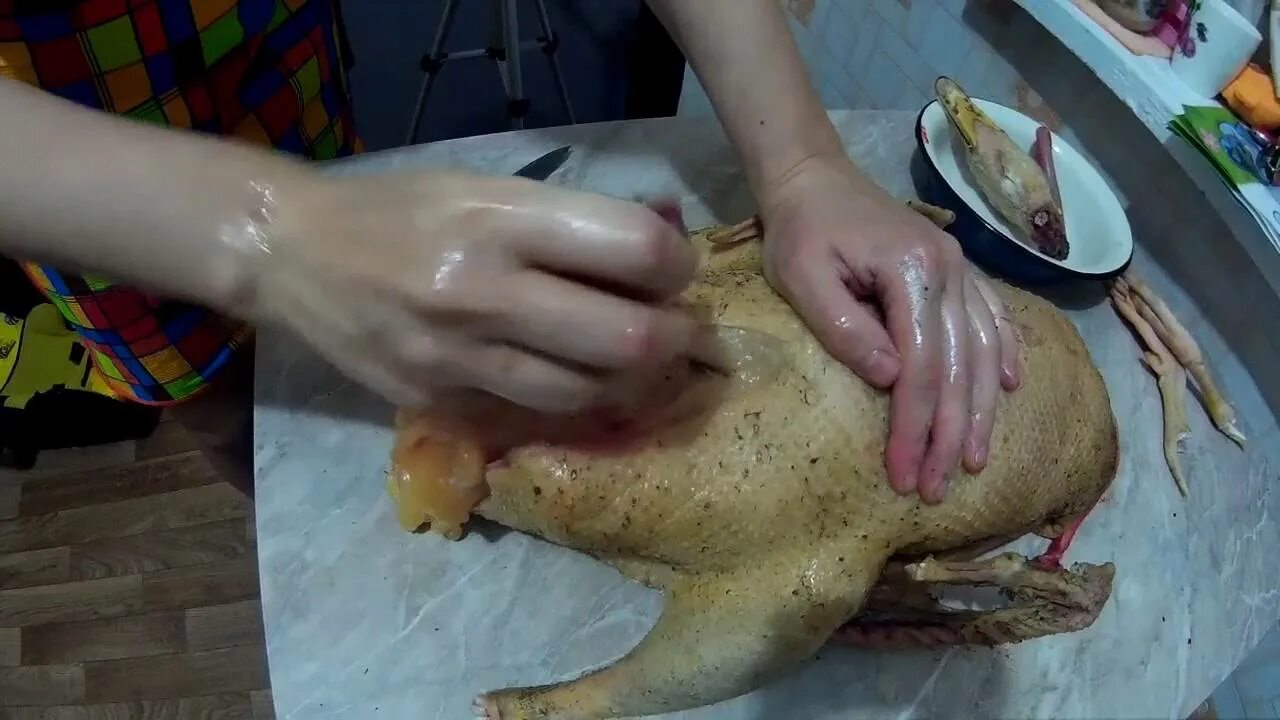 Как потрошить домашнюю курицу. Как потрошить домашнюю курицу