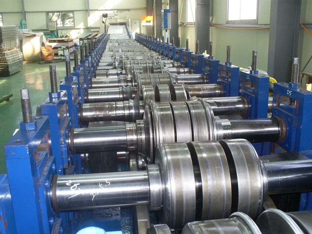 Roll forming. Roll forming Machine. Профилегибочный прокатной станок. Станы для производства холодногнутых профилей. Производство гнутых профилей.