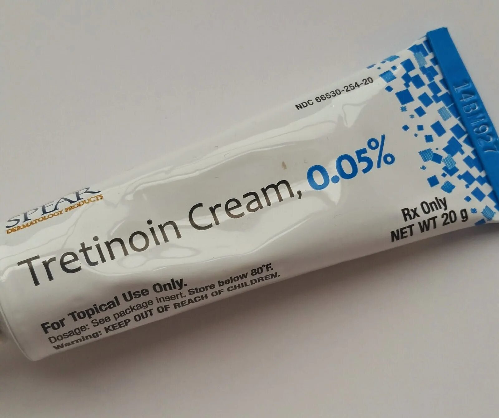 Tretinoin gel 0.05