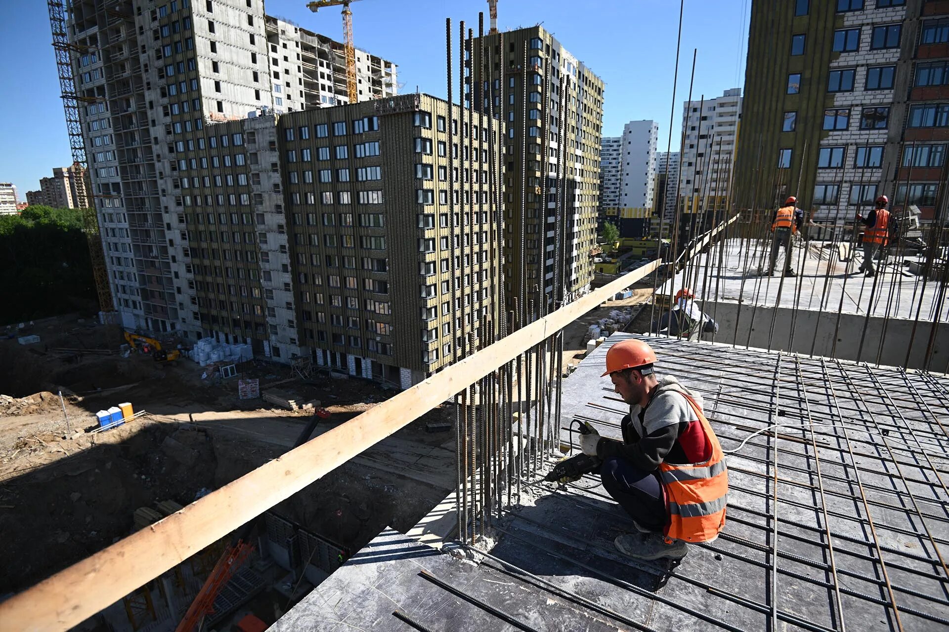 Новый девелопер. Стройка жилья. Сайт новостройки. Стройка Москва. Строительство ЖК.