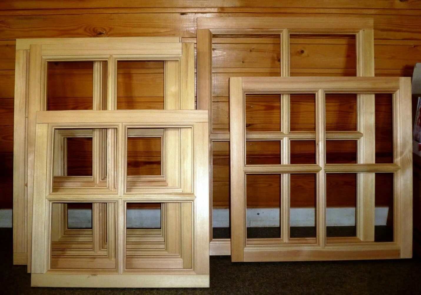 Окно изготовление своими руками. Окно верандное деревянное. Изготовлю оконные рамы деревянные. Оконная рама деревянная. Рама верандная деревянная.