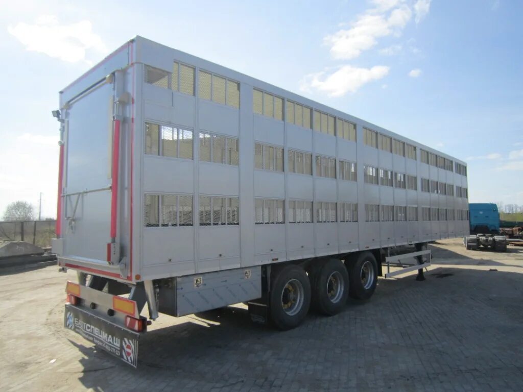 Прицеп балтспецмаш. Газон некст с прицепом. Ifor williams tt3520 прицеп. Камаз скотовоз. Скотовоз полуприцеп для крс.