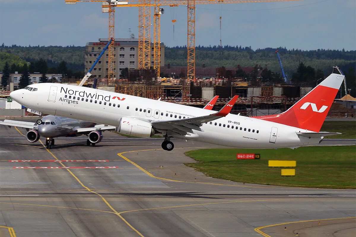 Самолет билеты купить нордвинд. Боинг 737 авиакомпания Nordwind. Самолёт Боинг 737 Норд Винд. Северный ветер (Nordwind Airlines). Шереметьево Северный ветер боенг737.