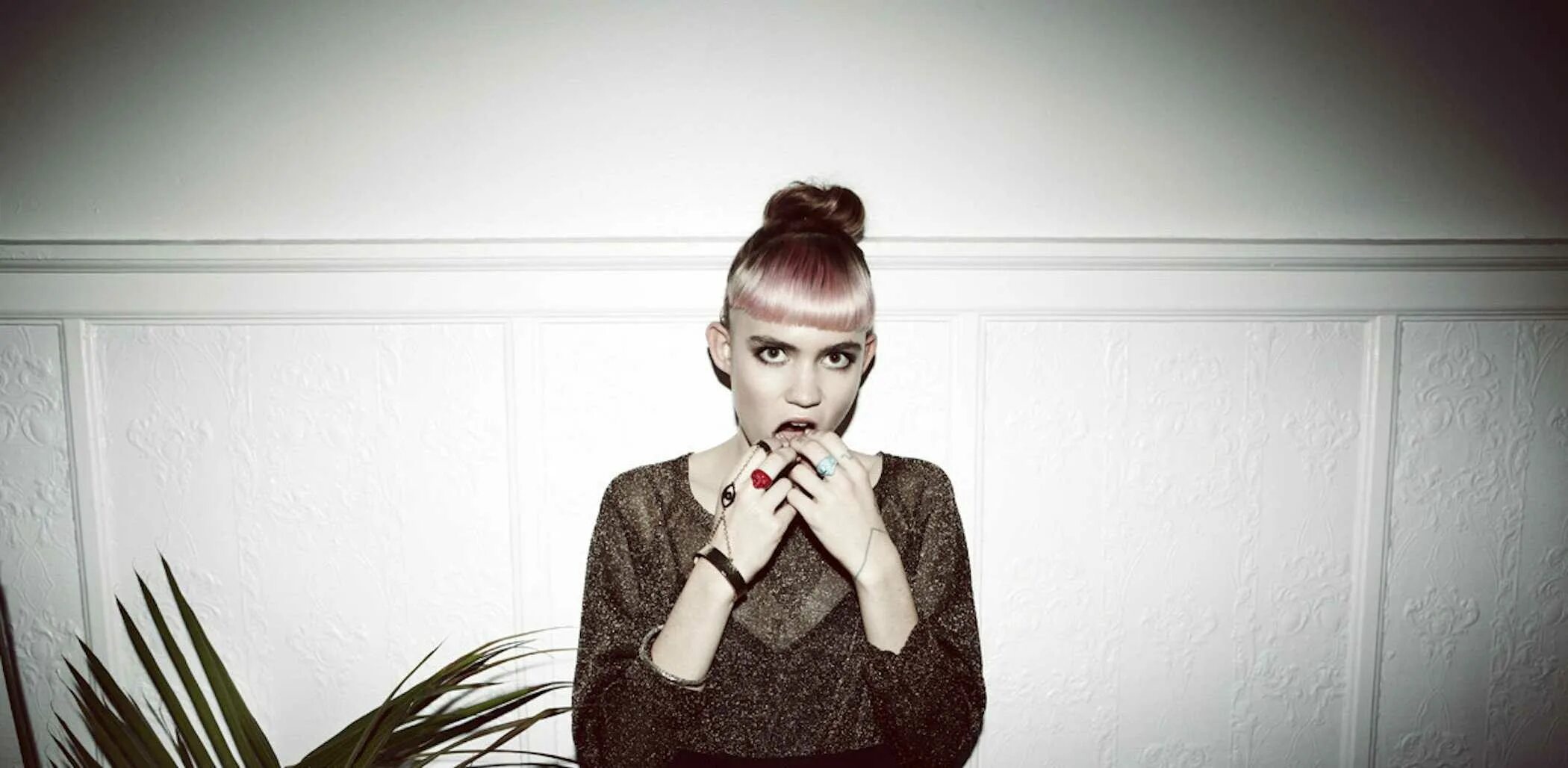 Grimes 2021. Включи гримс. Grimes певица. Grimes атмосфера. Граймс возраст.