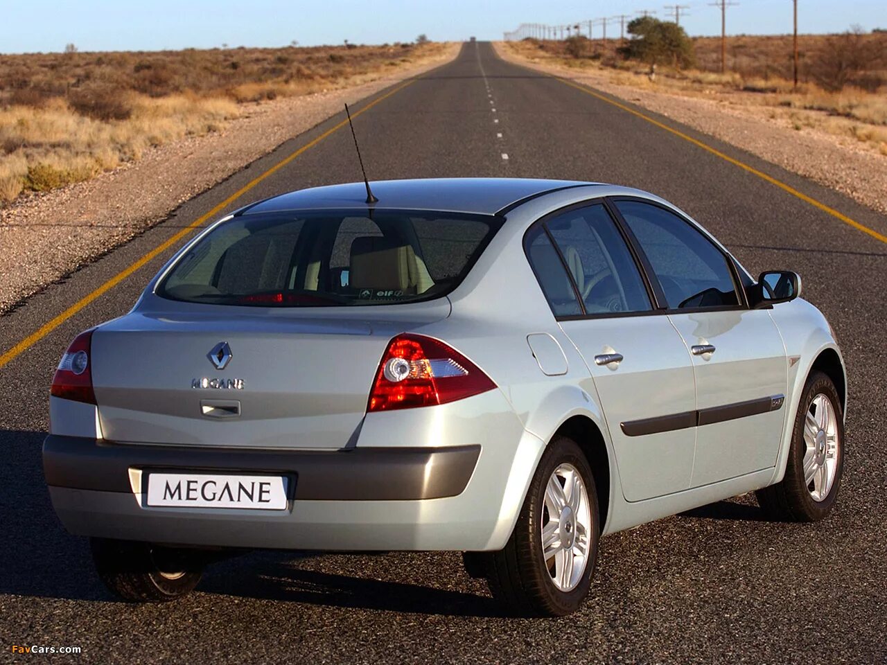 Renault Megane II 1.6 бензиновый 2008 на DRIVE2
