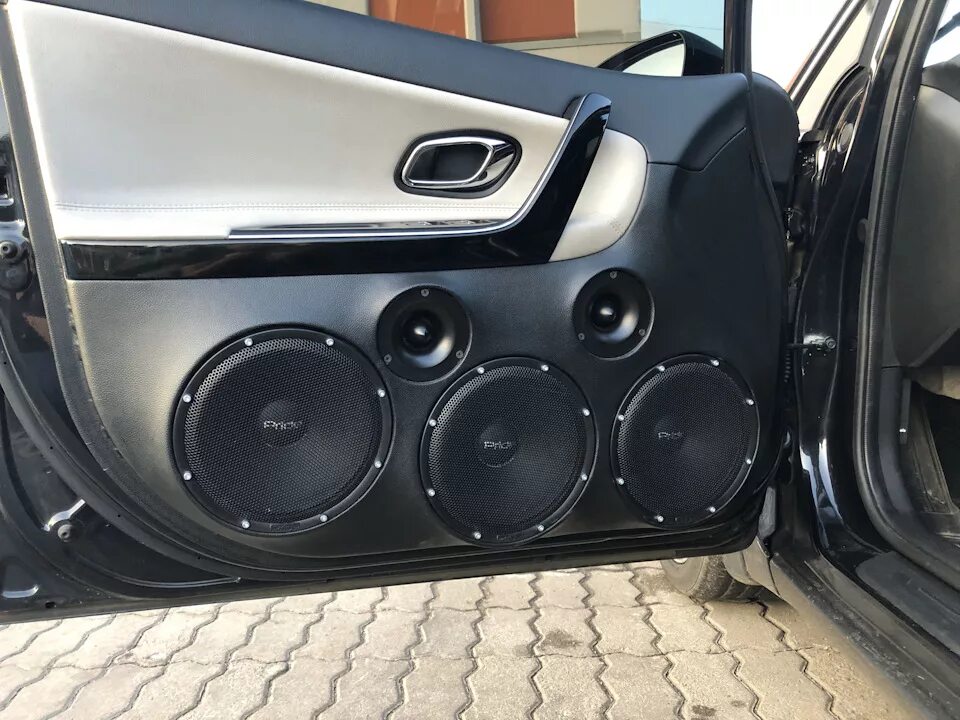 Дверная карта под музыку. Автозвук Kia Ceed 2007. Громкий фронт Kia Ceed JD. Автозвук Киа СИД 2008. Kia Ceed ed автозвук.