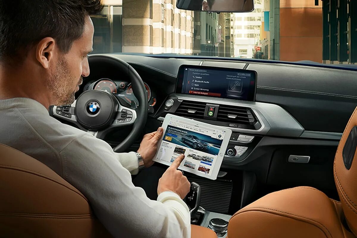 Спецавтомобиль ваи. Машина hiphi. Саньенг актион корандо. Интернет в машину. Интернет и автомобиль.