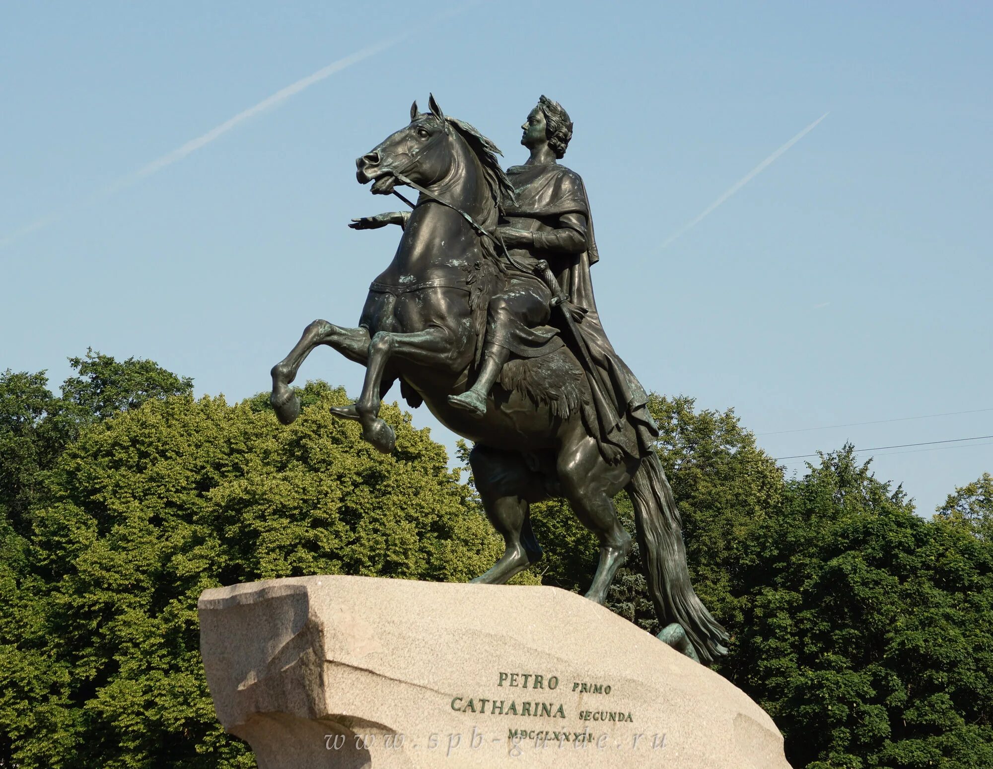 Первый созданный в россии памятник. Памятник Петру 1 в Санкт-Петербурге. Монумент-памятник Петру i «медный всадник».. Памятник Петру Петру 1 в Санкт Петербурге. Памятник Петру 1 в Питре.